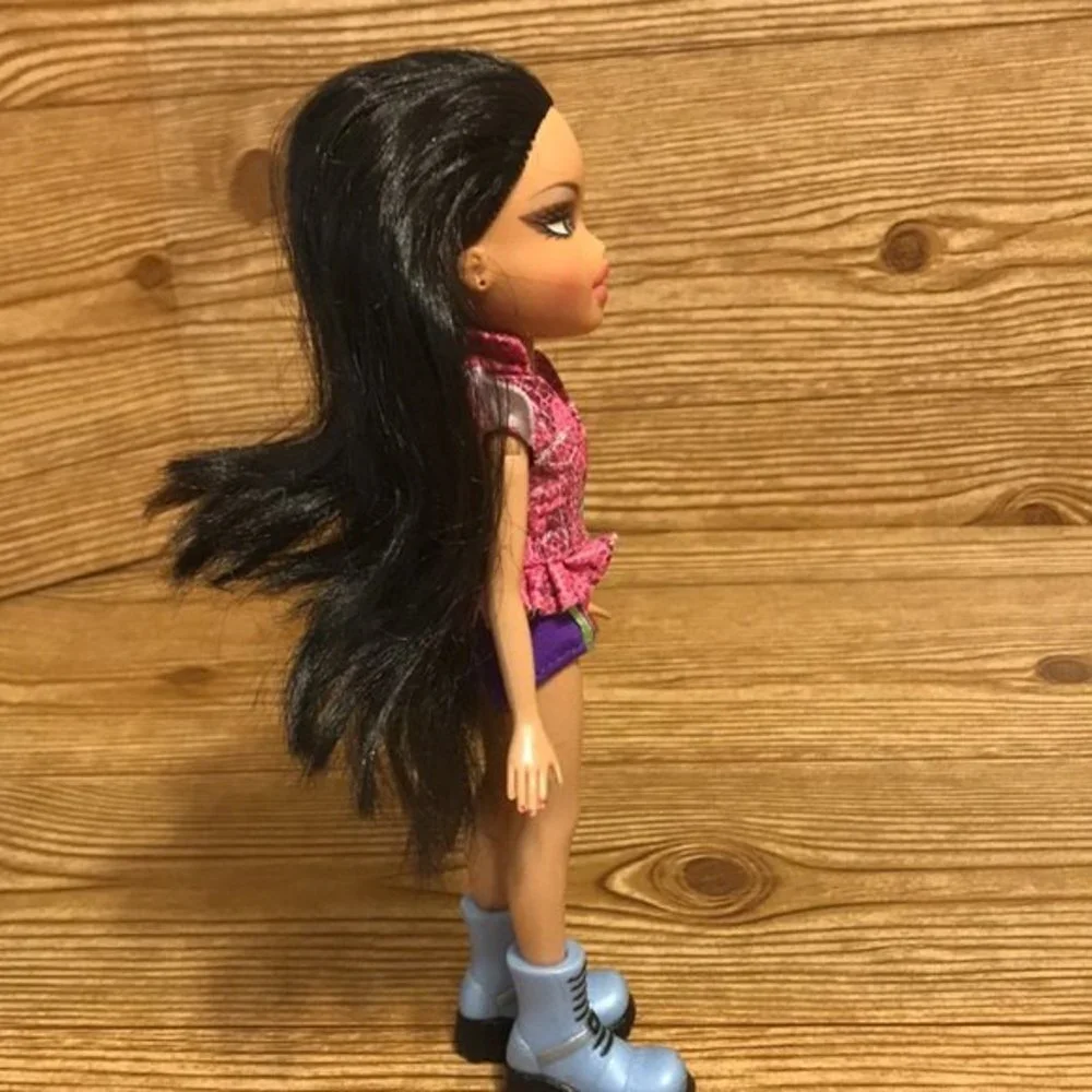 Vintage Y2K bratz dolls collectors MGA 2001 doll